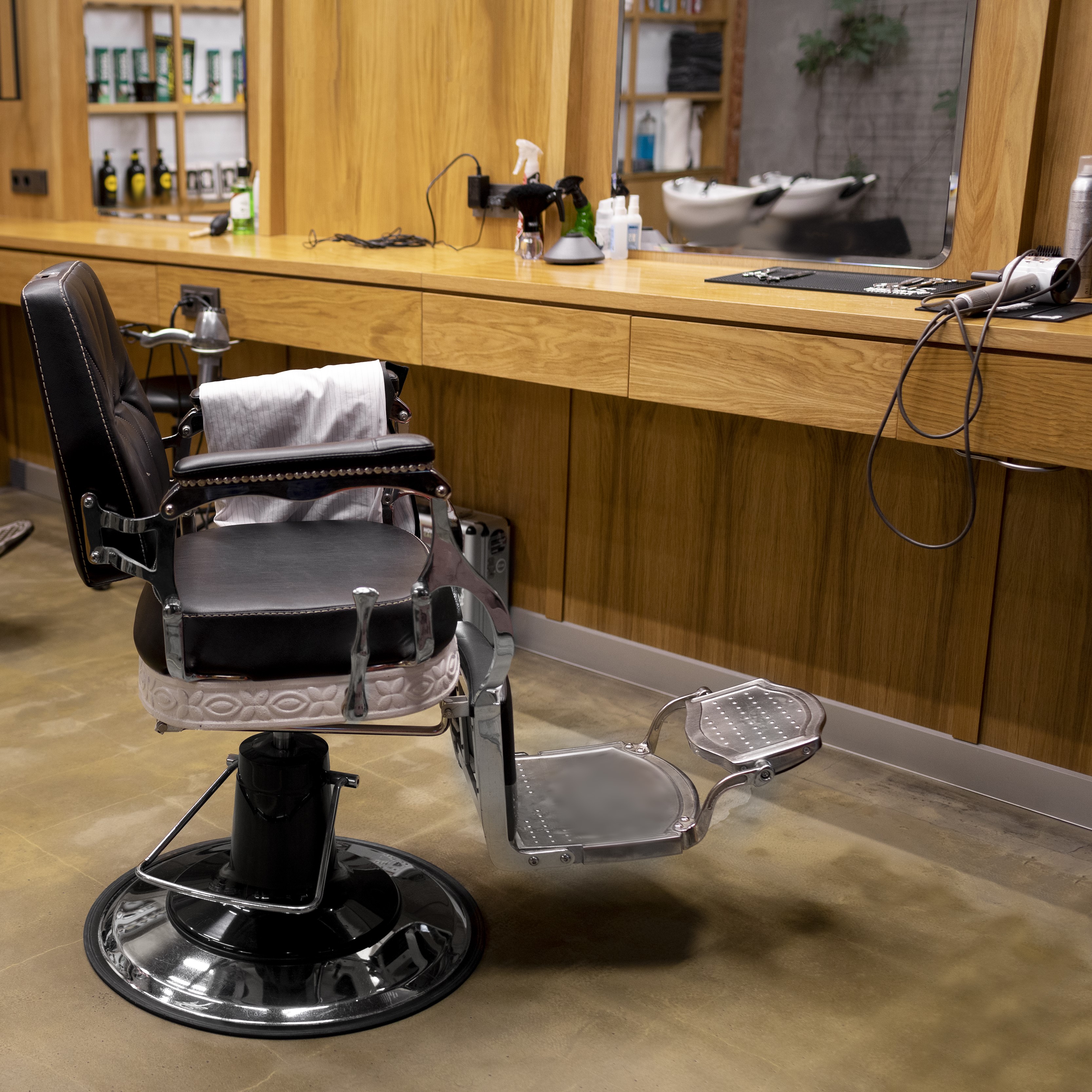 Salon Facility